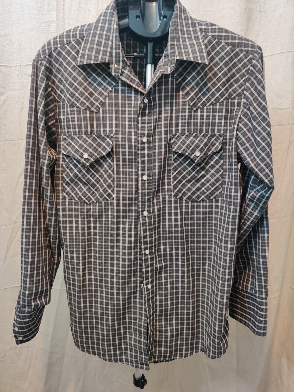 Vintage Plains Western Wear Shirt Men's Size Medium Plaid Long Sleeve Pearl Snap
